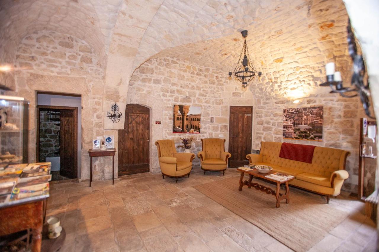 Case-Grotte Degli Avi, Esperienza Abitativa In Grotta Modica Luaran gambar