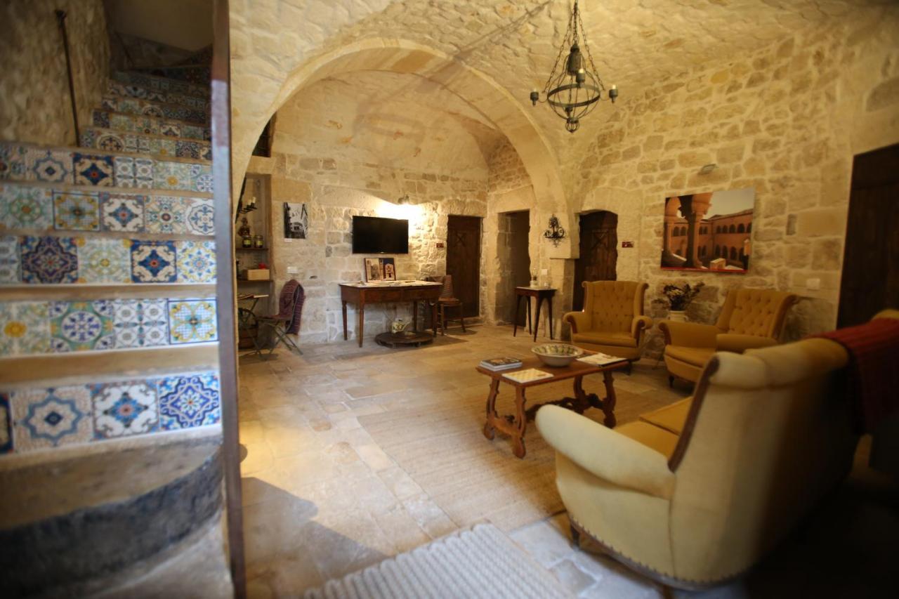 Case-Grotte Degli Avi, Esperienza Abitativa In Grotta Modica Luaran gambar