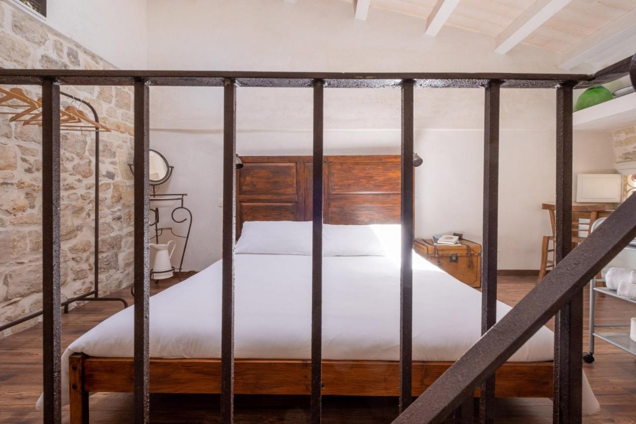 Case-Grotte Degli Avi, Esperienza Abitativa In Grotta Modica Luaran gambar