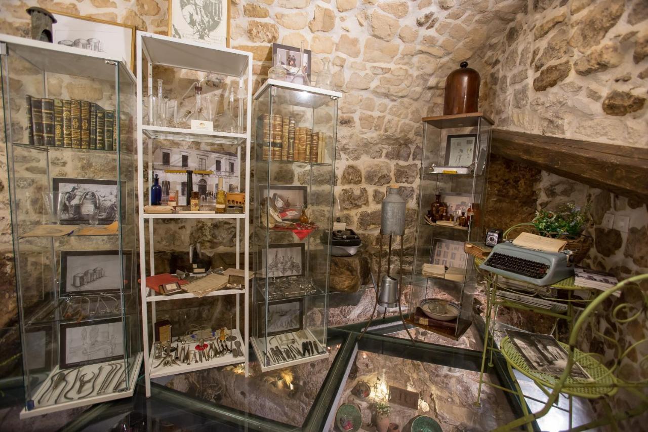 Case-Grotte Degli Avi, Esperienza Abitativa In Grotta Modica Luaran gambar
